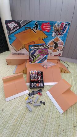 Complete 2011 Tech DECK Ultimate Park fingerboards & accessories 