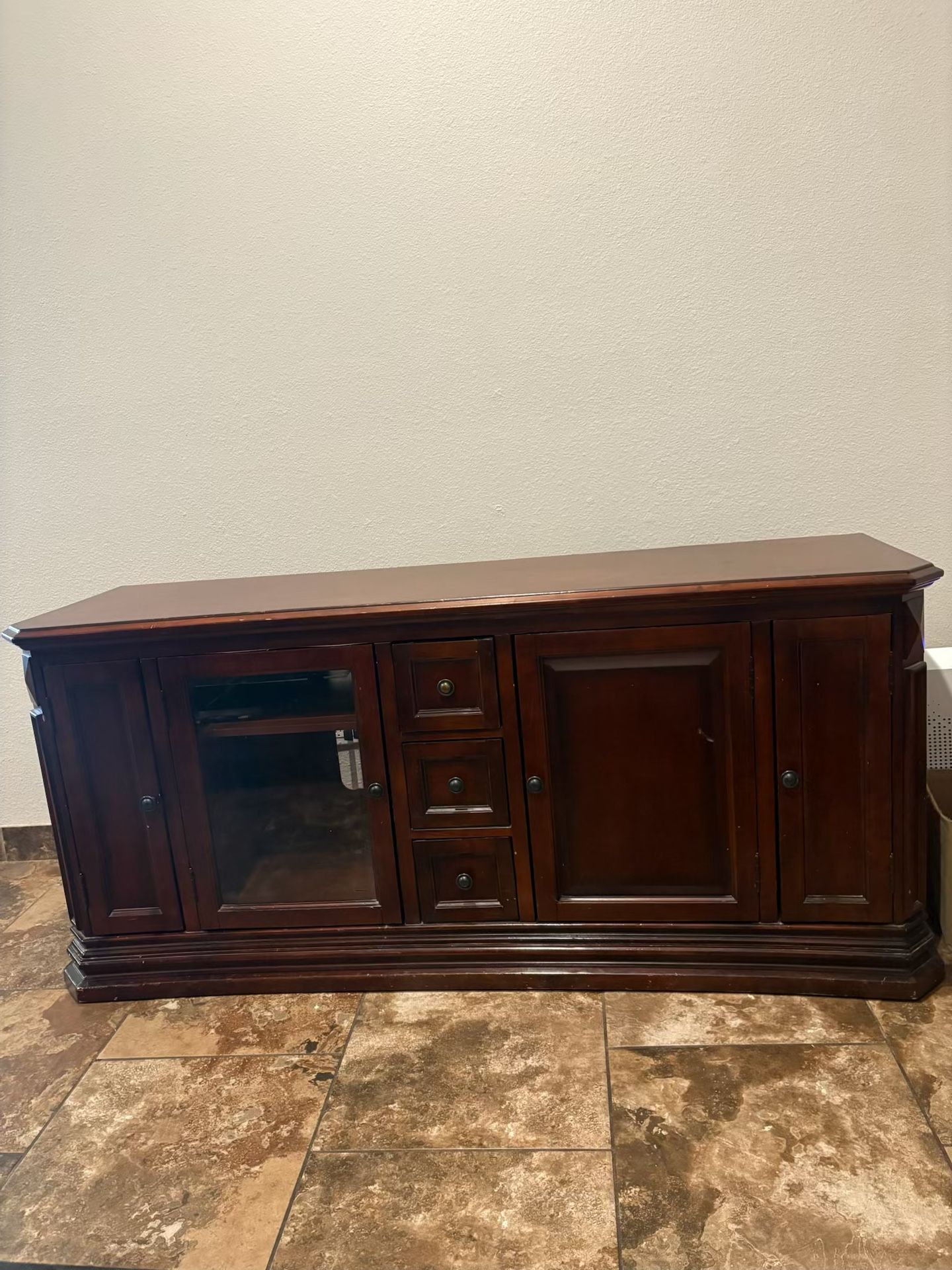 TV Stand Free