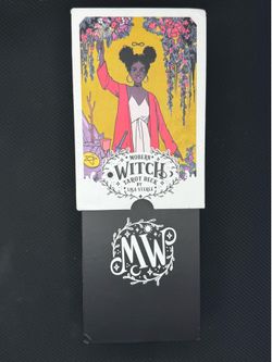 Tarot Cards : Modern Witch