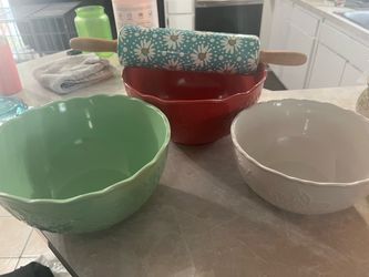 Glass bowl & dough roller