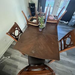 Dinning Table 