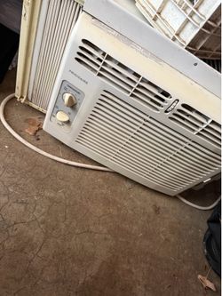 2 air conditioners.