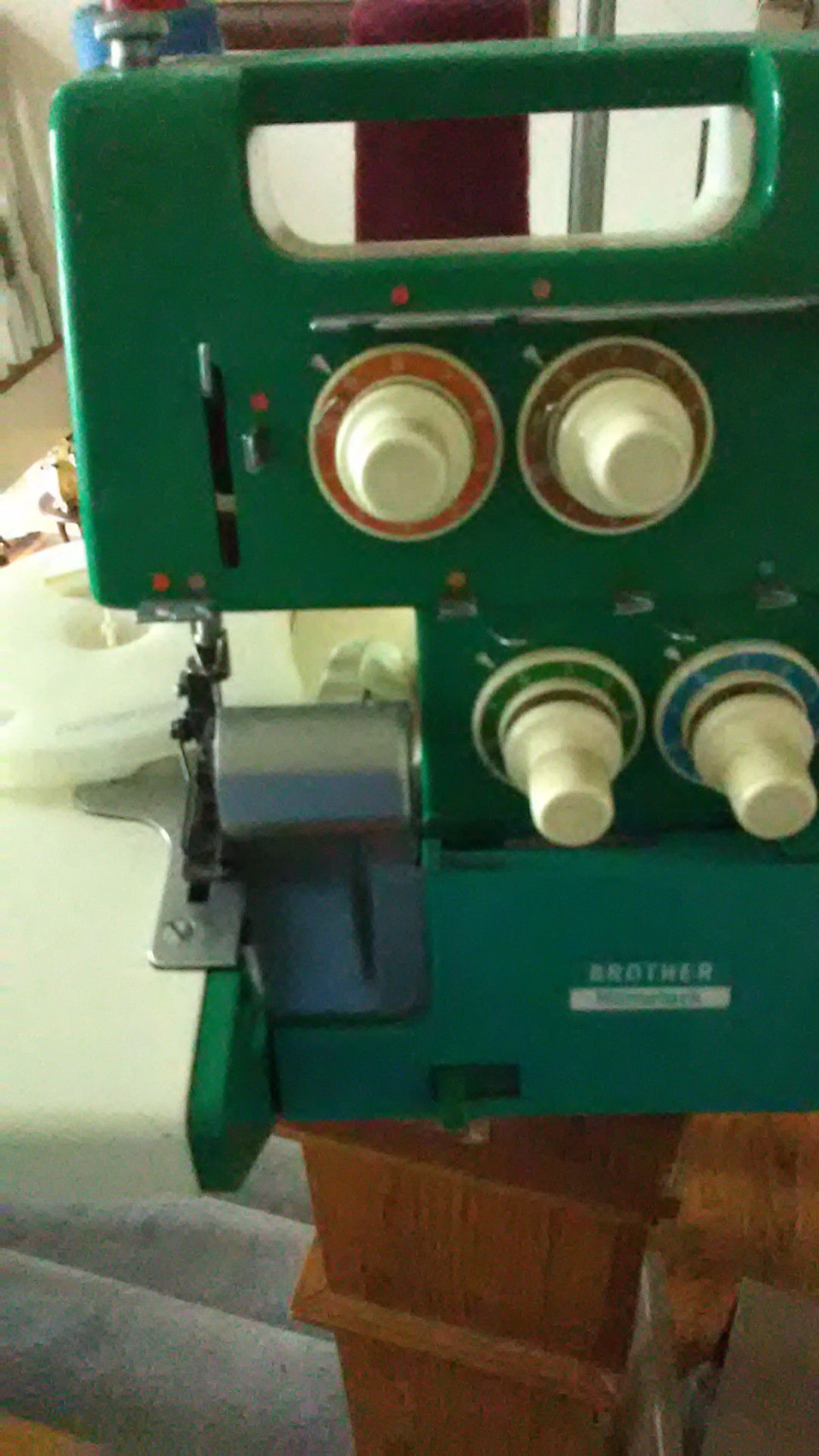 Brother homelock sewing machine