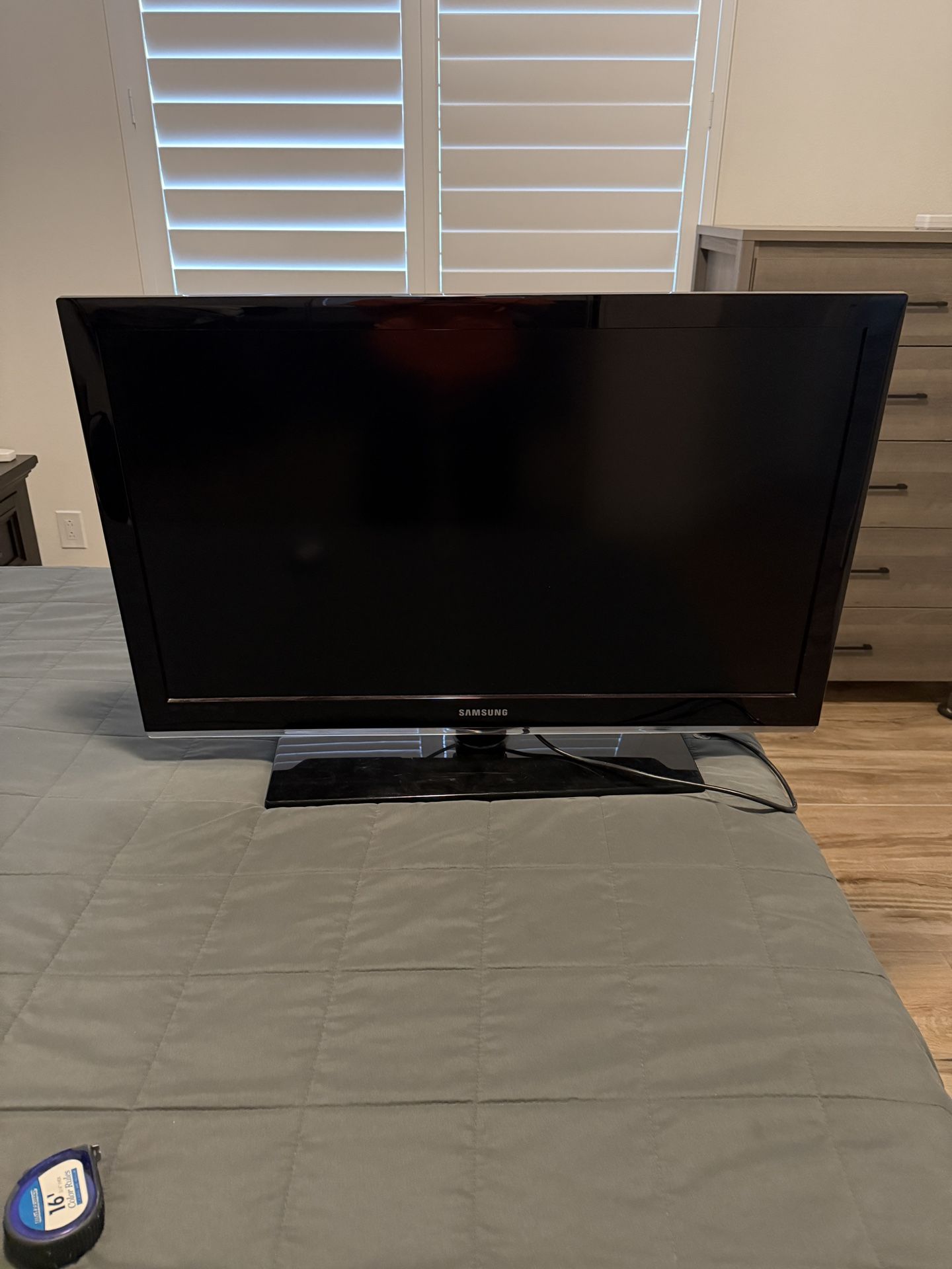 Samsung 37” 1080p tv