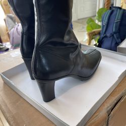 Ladies Boots  7 1/2  Brand New 