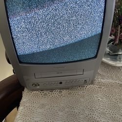 13” Magnavox CRT TV 