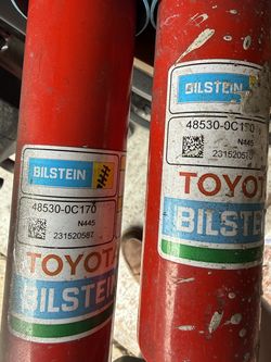 2023 toyota struts