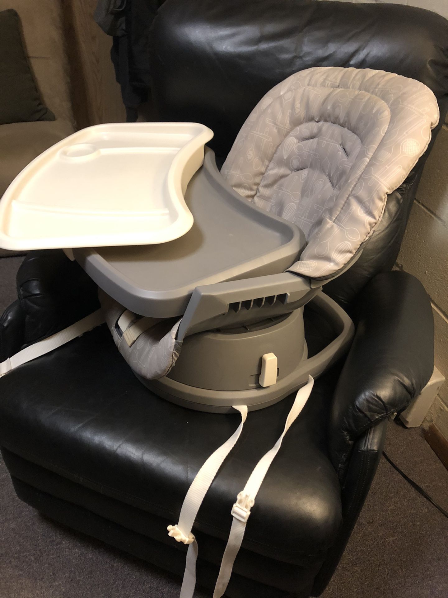 Graco high chair/ booster seat