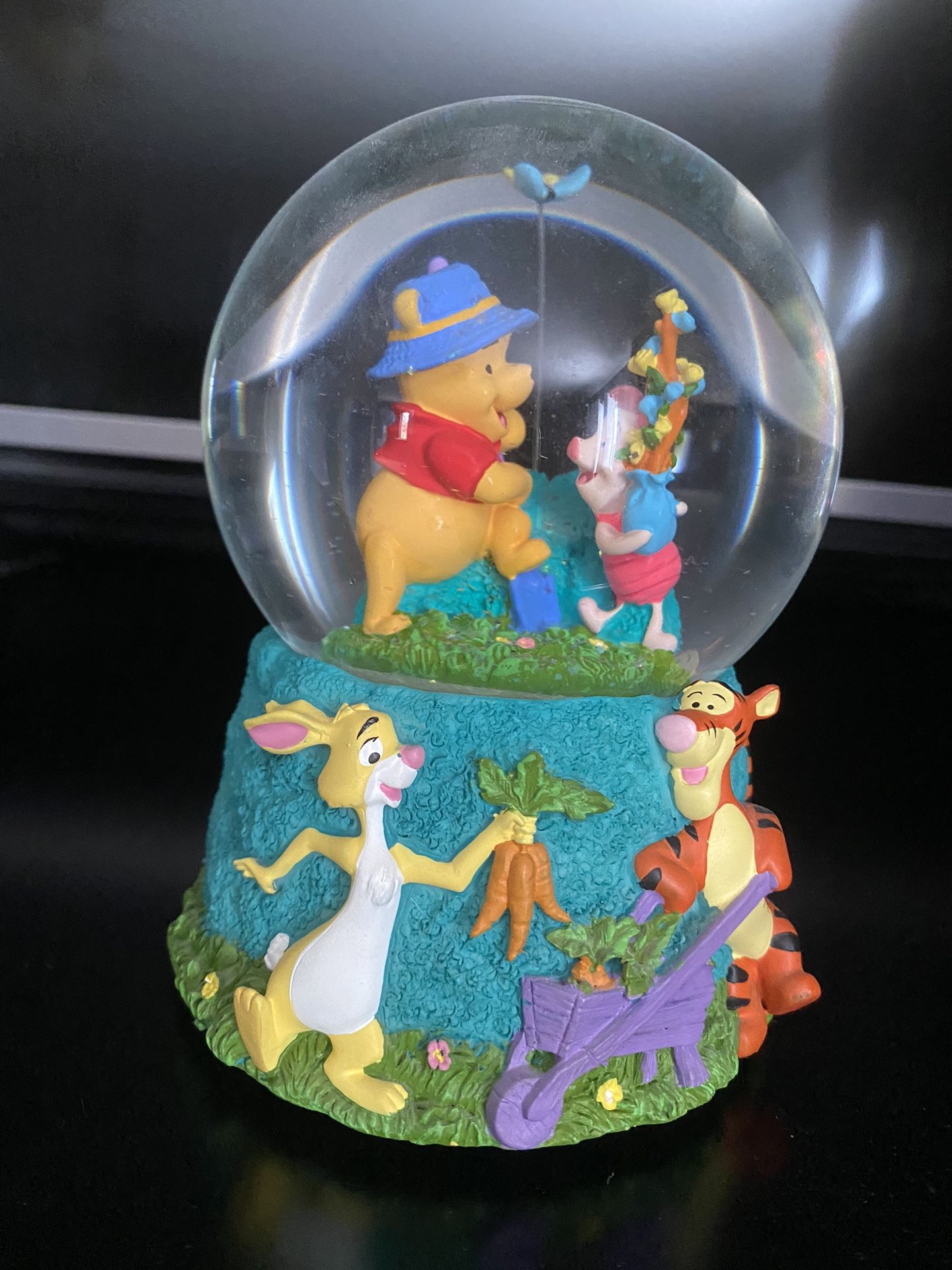 Winnie The Pooh Musical Snow Globe