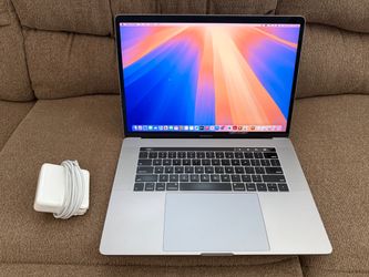 2018/2019 MacBook Pro 15”, 6 Cores i7, 16 Ram, 512gb SSD, 4GB Graphic , new battery