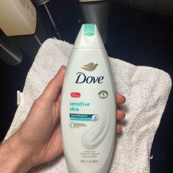 Body Wash/shampoo, Dove Soap, Unused