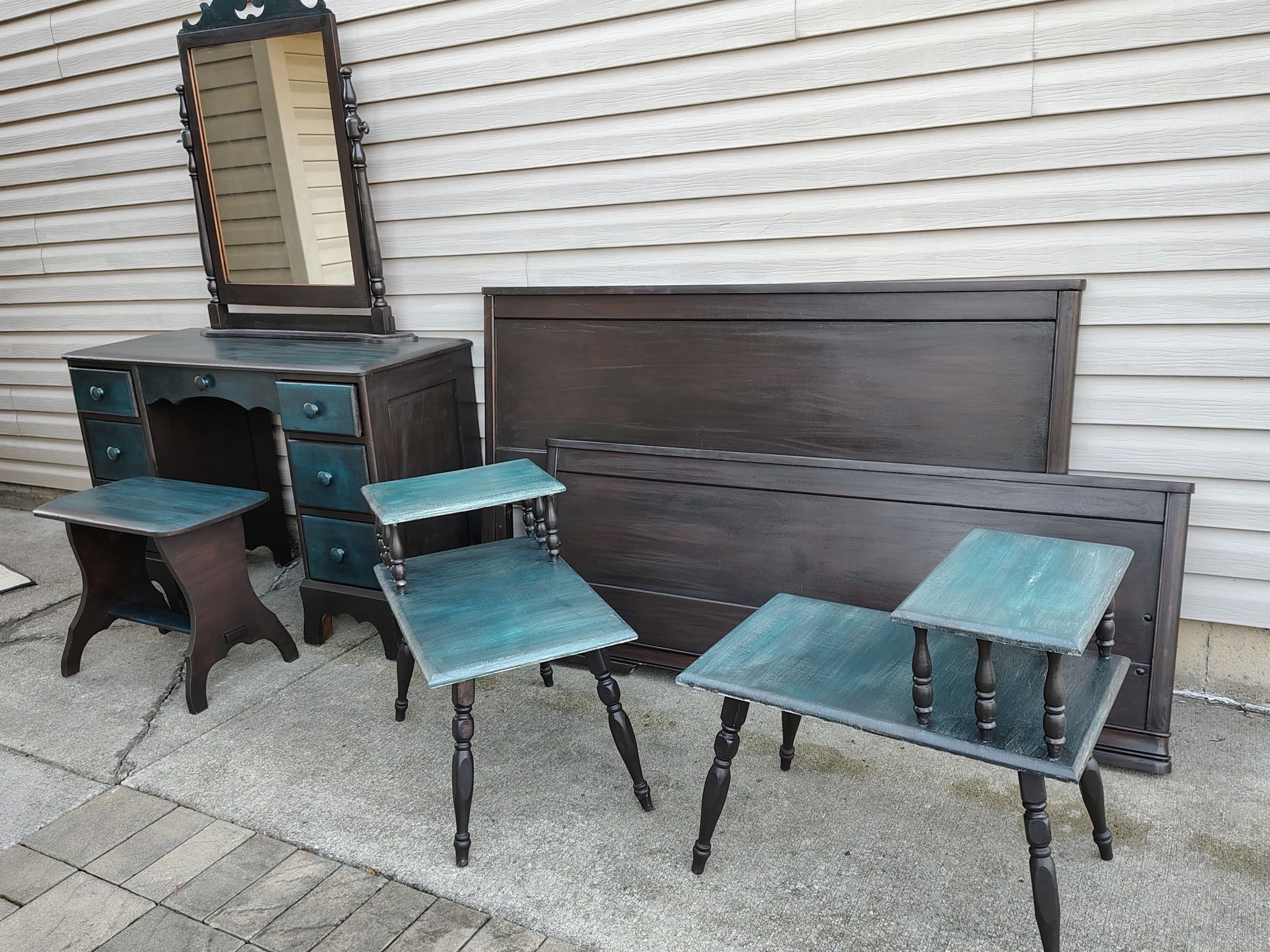 Full/queen one of a kind Refurbished Bedroom Set 