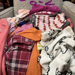 Lot of girls spring clothes size 0-24M, mostly 12-24m, 50 items $25
