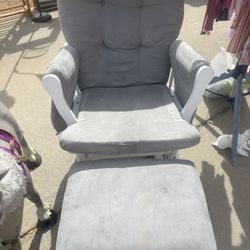 Rocking Chair With Ottoman 