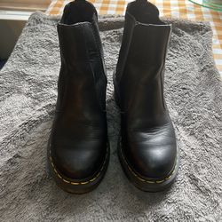 DR. Martens Boots