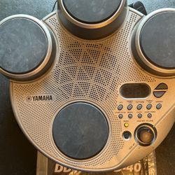 Yamaha  Electronic Drum Set
