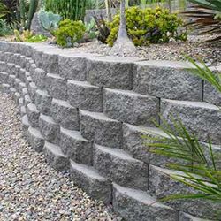 Retaining wall/block wall