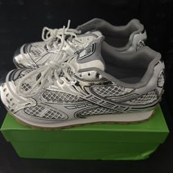 Bottega Veneta Orbit Size 46 