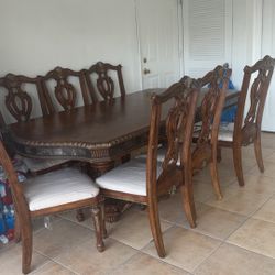 Dining Table 7 Chairs Use Normal Wear