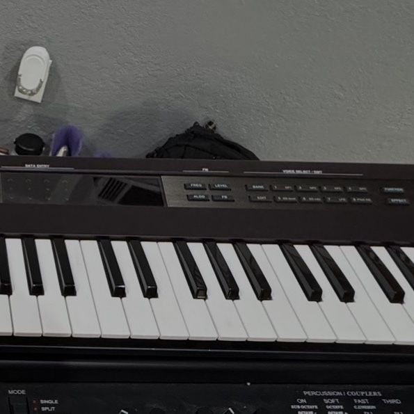 Yamaha Reface DX for Sale in Fullerton, CA - OfferUp