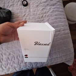 Blessed retro bluetooth speaker