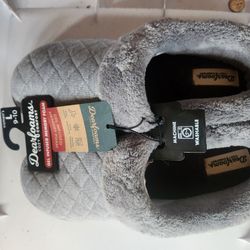 House Shoes  Slippers 
