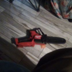 Milwaukee M18 Chainsaw "Hatchet" 12"