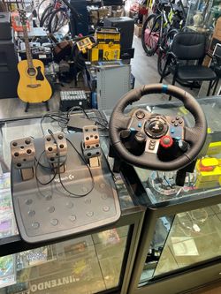 Logitech G29 Driving Force Racing Wheel & Pedals / No Shifter