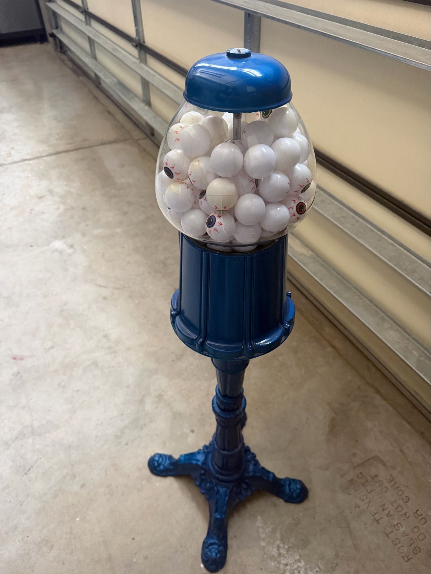 Blue Vintage Gumball Machine