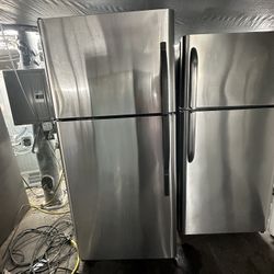 Kenmore Top Freezer Stainless Steel Fridge We Deliver And Install🚚👨🏻‍🔧