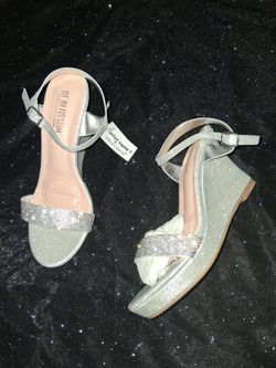 Silver heels sz 9 new