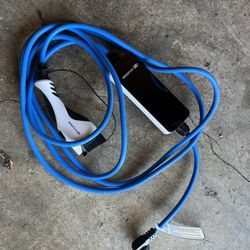 NEW CAME OFF MY HYUNDAI FITS ANY EV