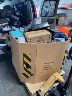 Electronic selection quality pallets