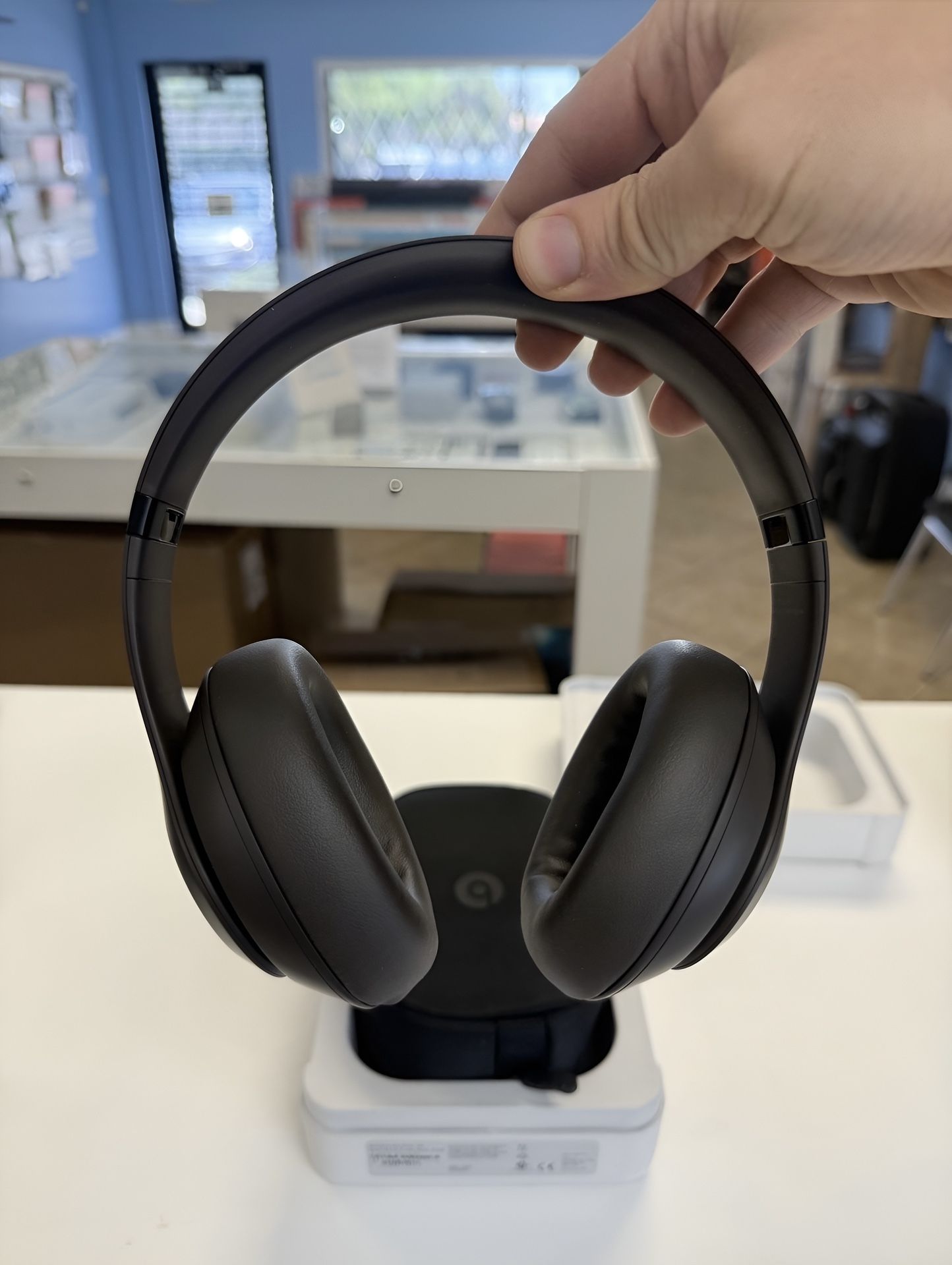 Beats Studio Pro – Most Powerful Model, Active Noise Cancelling, Premium Sound & Brand New!