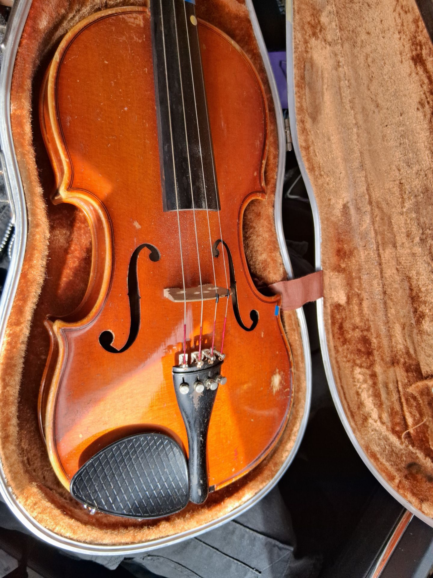 VIOLIN A.R SEIDEL MITTENWALD OBB
GLEASEL SHOP ADJUSTED
MODEL V131E
DATE 2-83