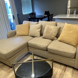 Furniture Set For Sell 