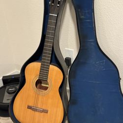 Harmony H174 Guitar With Case