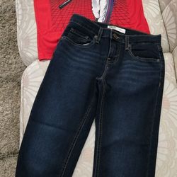 Boy's LEVI'S Jeans 👖 And Tee Set Size 8