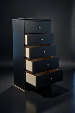 CHEST of drawers 47x30x16 for Bedroom 5 drawers Gray with drawer knobs new sealed Pick up can deliver.
