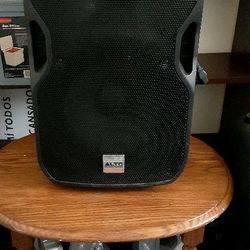 Alto  Active Speakers  Set Pf 2speakers  Size 15