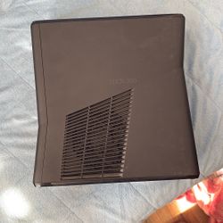 Xbox 360 No Cables No Controller 