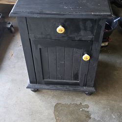 Small cabinet with drawer