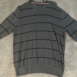 Tommy Hill figure Sweater