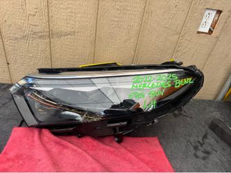 2022 2023 2024 2025 MERCEDES BENZ EQS SUV LEFT SIDE HEADLIGHT OEM USED