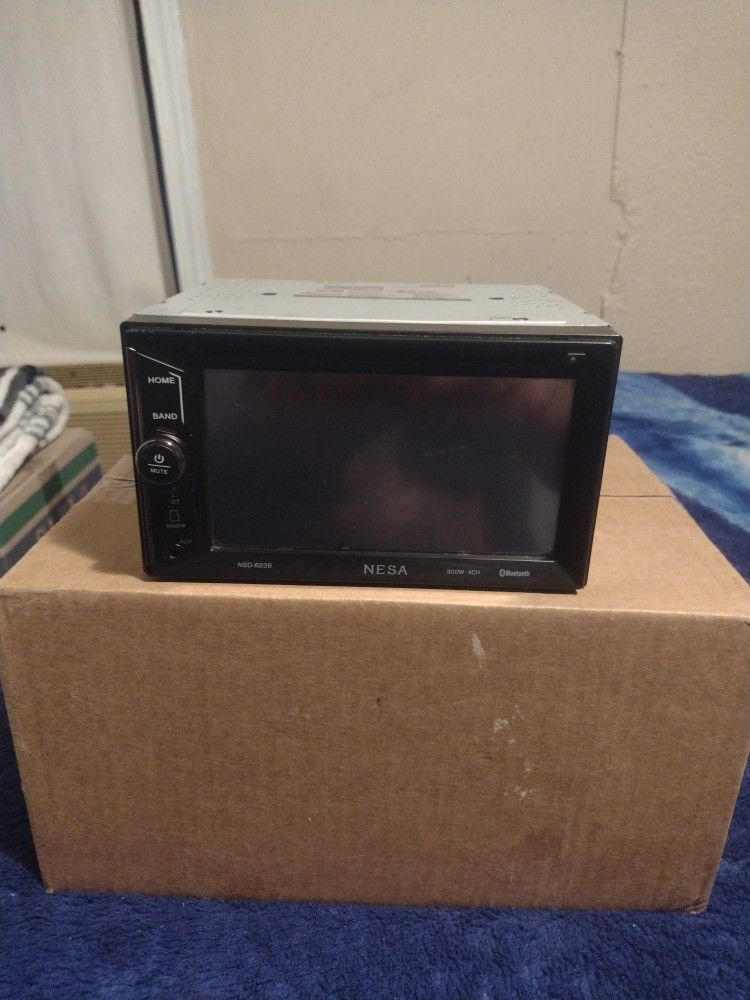 NESA DVD/CD/Bluetooth Radio