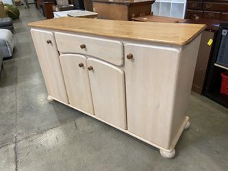 CANADEL Vintage Farmhouse Style Two Tone Wooden Buffet with Bun Feet