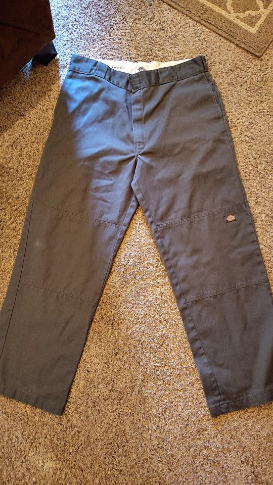 DICKIES SIZE 36X32 MENS