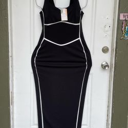 NEW DRESS SIZE MEDIUM 