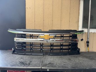 2022 2023 2024 2025 CHEVROLET SILVERADO LT 1500 FRONT GRILLE OEM USED