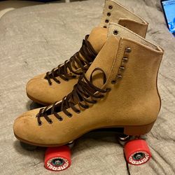 Roller skates 